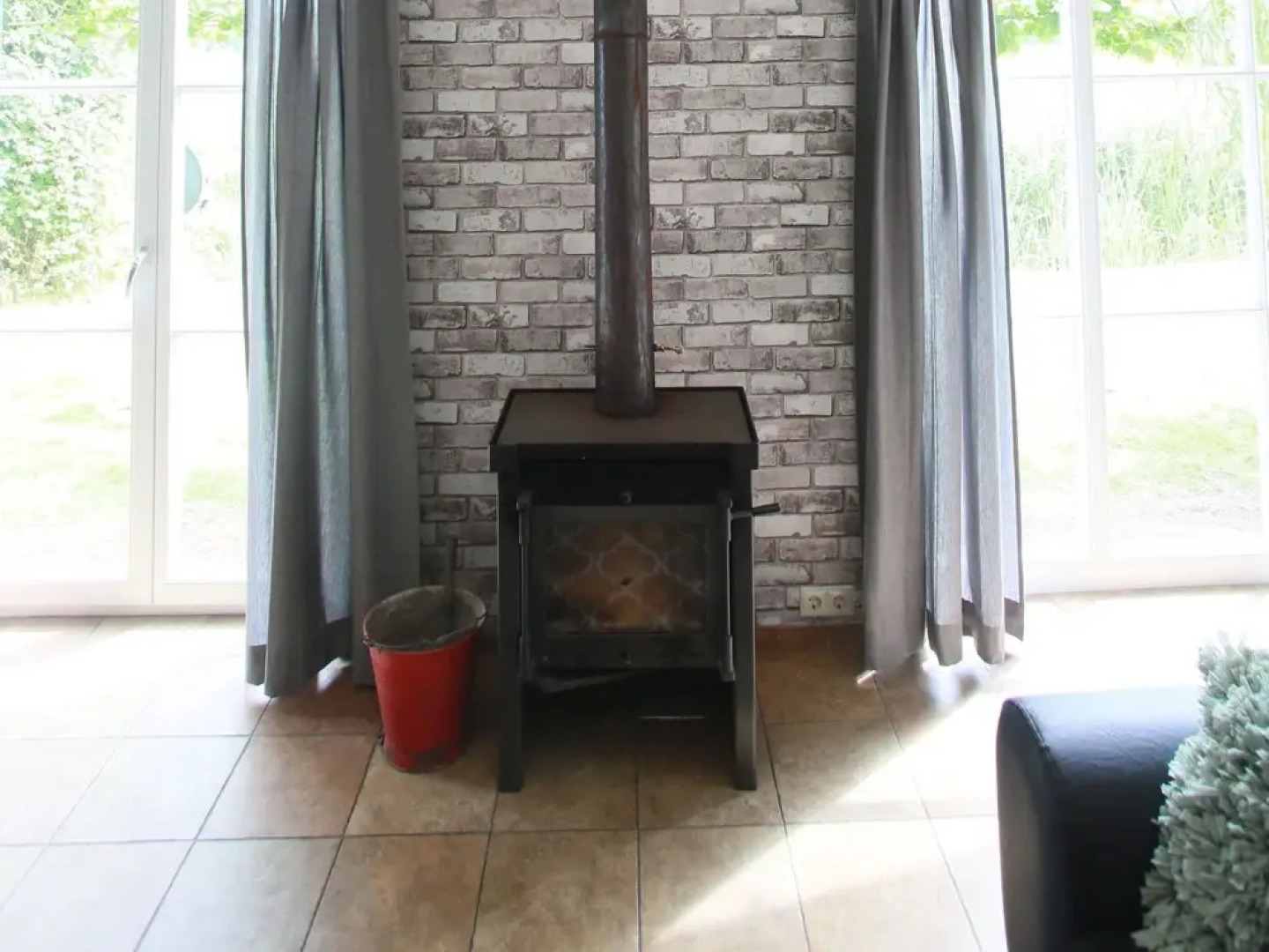 Cozy House With a Sauna and hot tub Surrounded by Nature