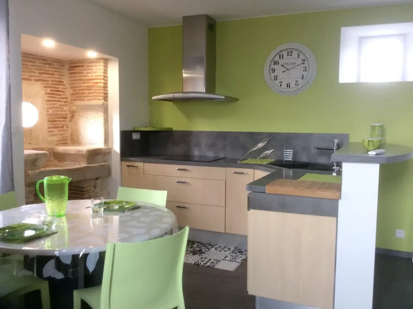 House With 2 Bedrooms in Lot, With Pool Access, Furnished Garden and W