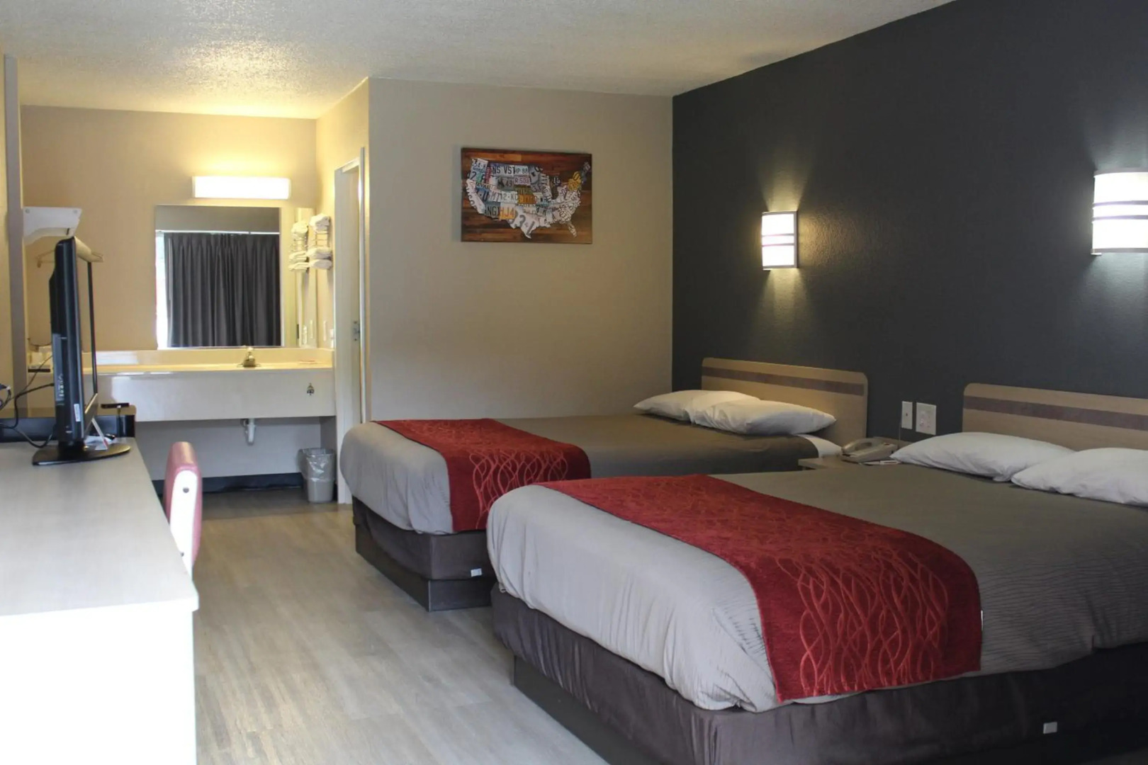 Econo Lodge Paducah West I-24