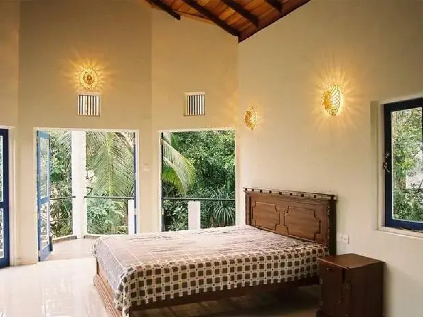 Whispering Waters Lodge