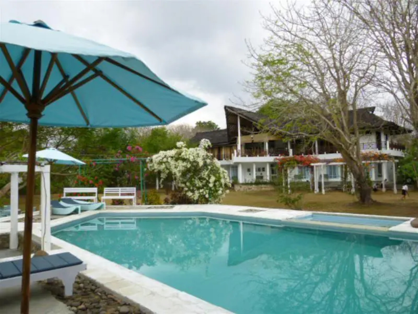 Bajo Komodo Eco Lodge