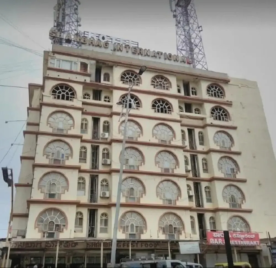 Iroomz Shanbhag Towers International