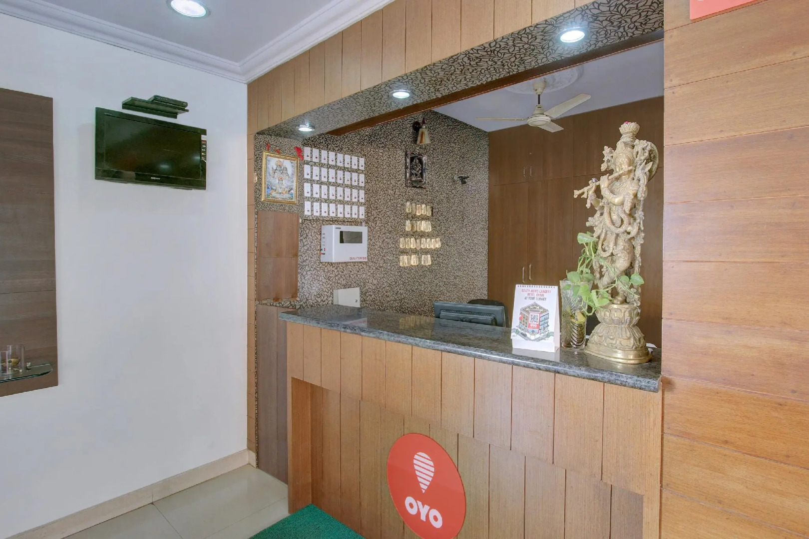 OYO 22499 Vishnu Residency