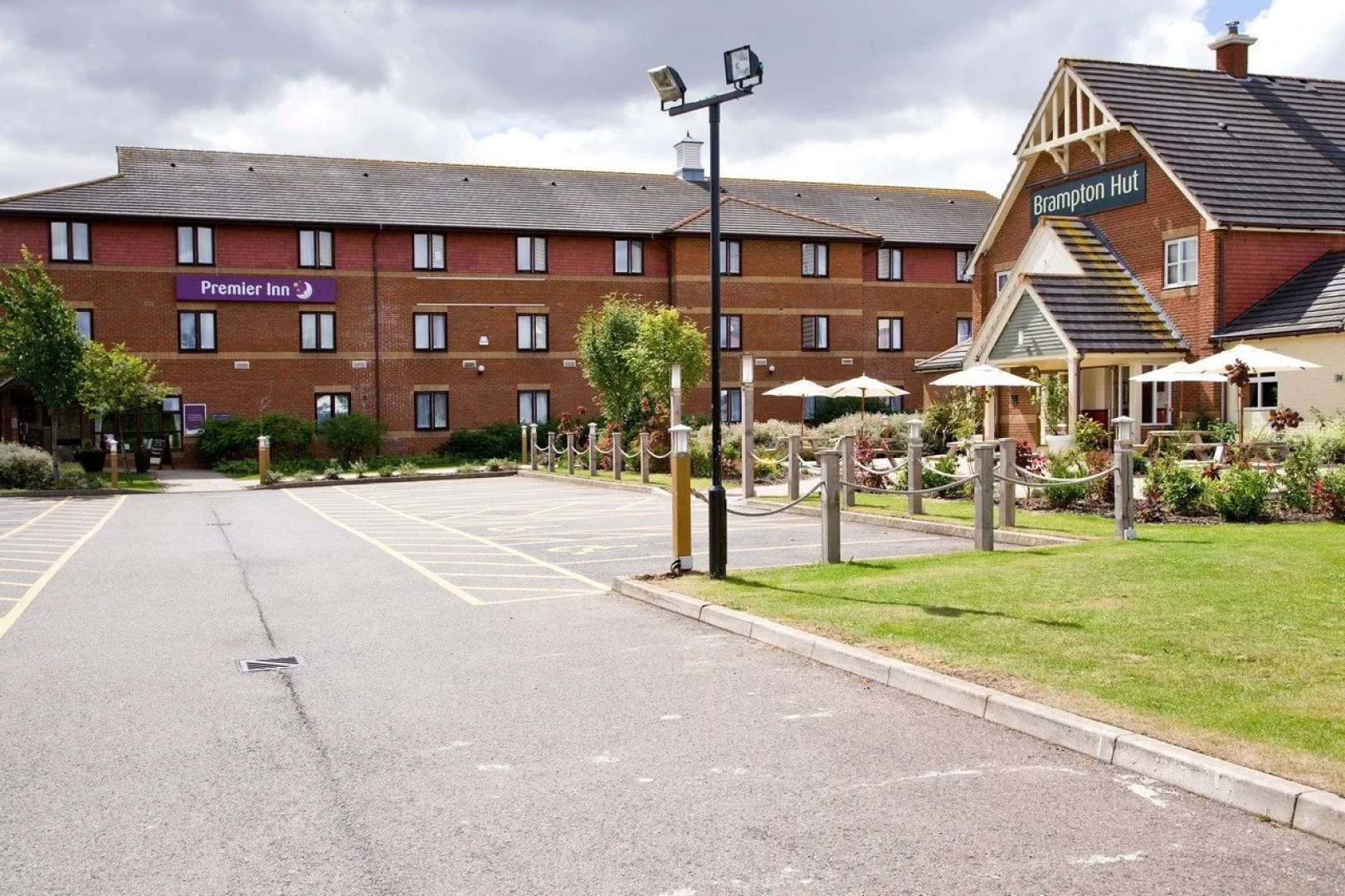 Premier Inn Huntingdon (A1/A14)