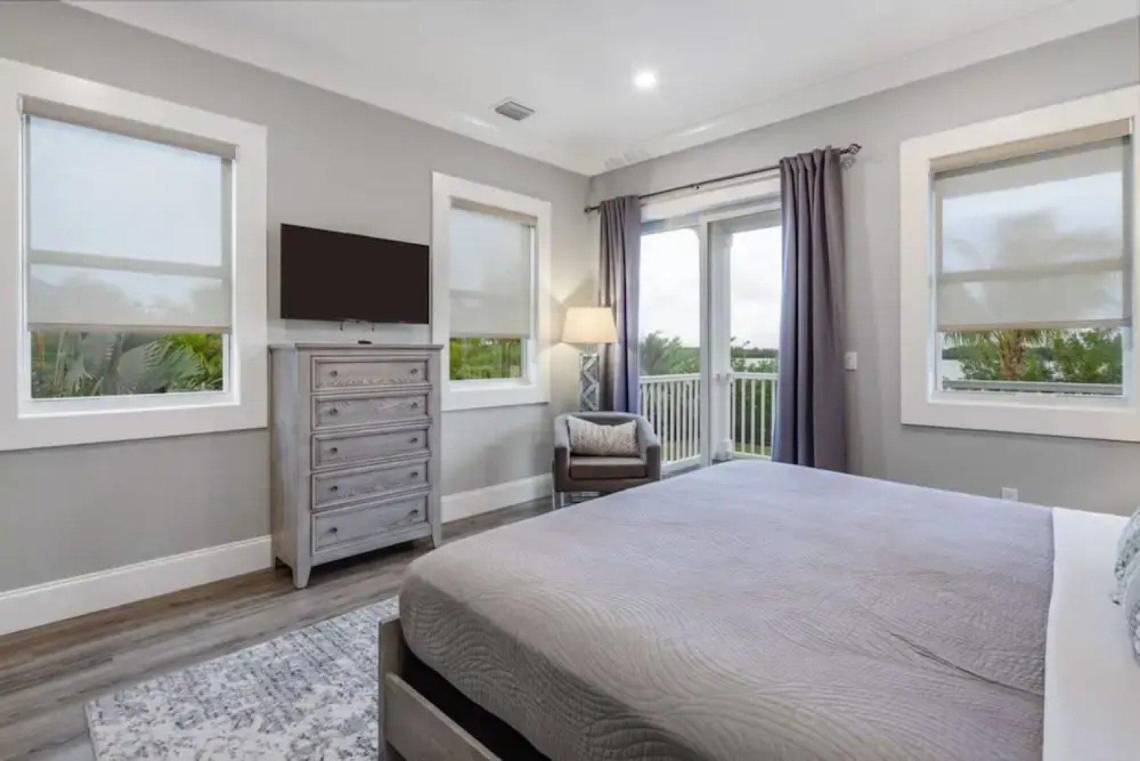 Seagate House by Brightwild Waterfront w Dock