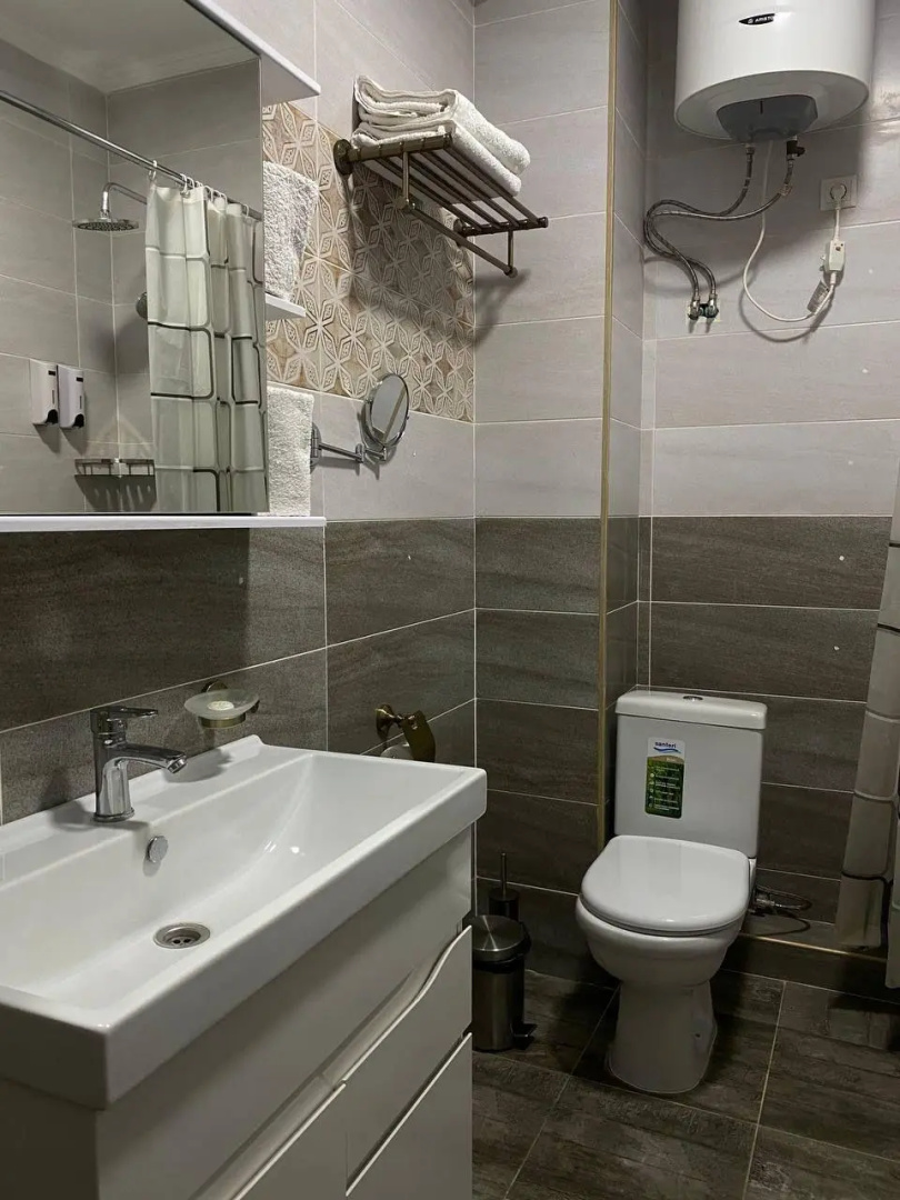 Nomad Halal Hotel