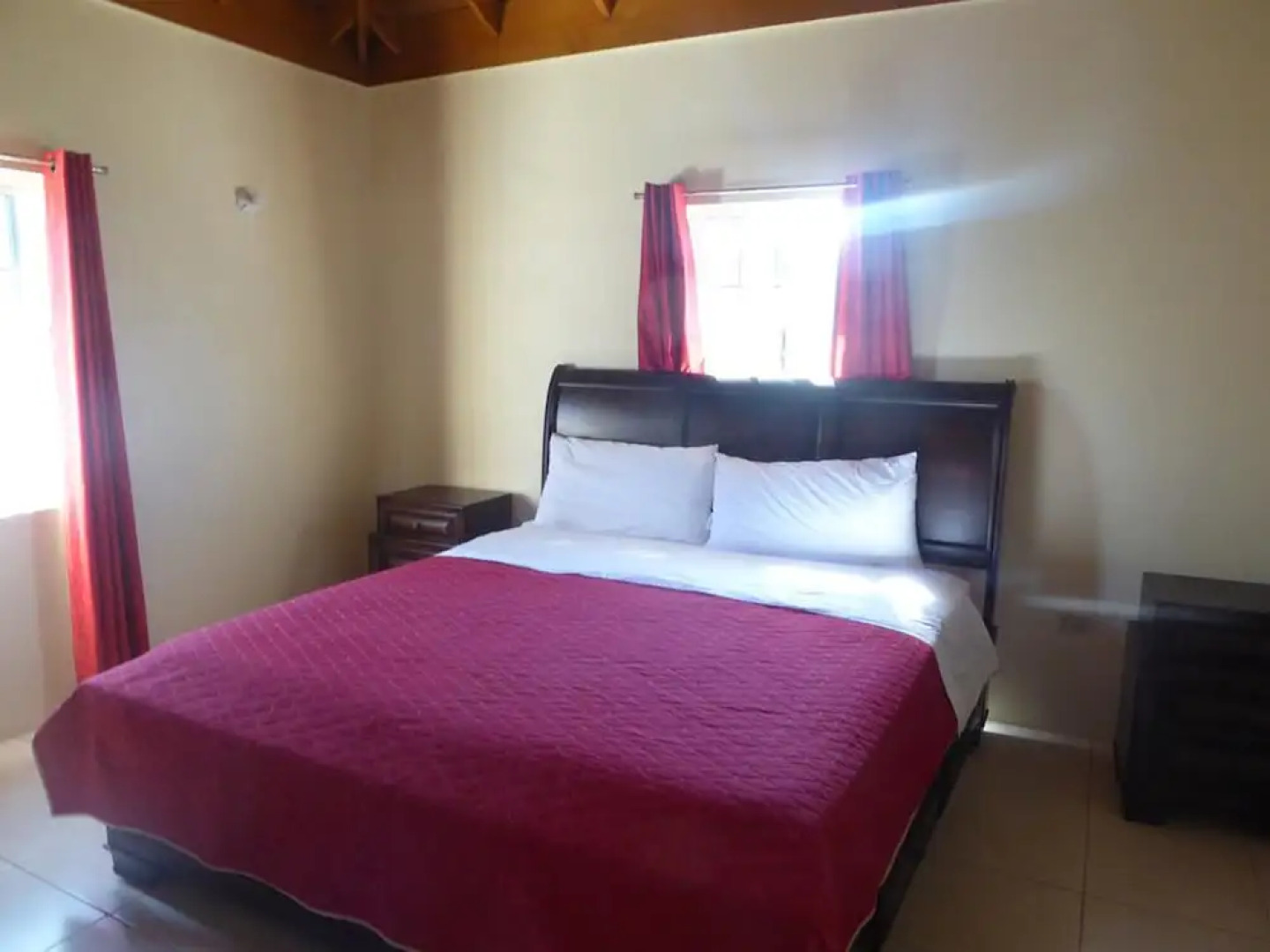 Paradise  Beach Front Apartment