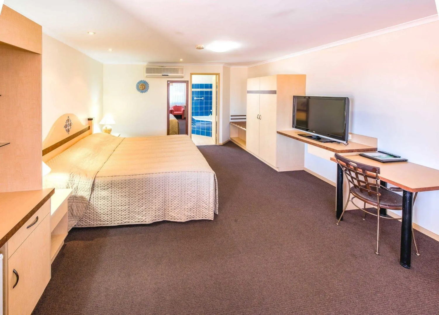 Villa Mirasol Motor Inn