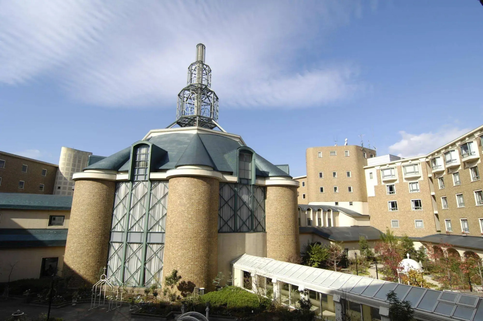 Royal Oak Hotel Spa & Gardens