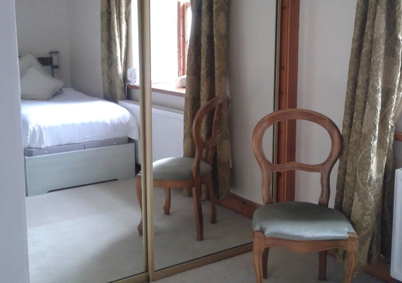 Glasdair Bed & Breakfast