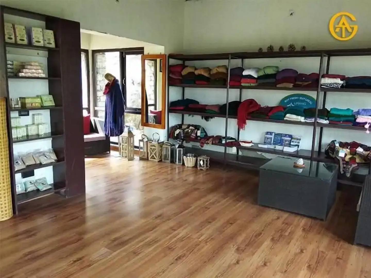 Queens Meadows by Sunshine & Smiles