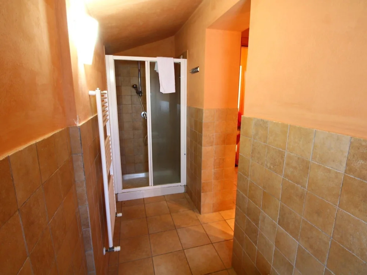 Spacious Farmhouse near Montalto di Castro with Shared Pool