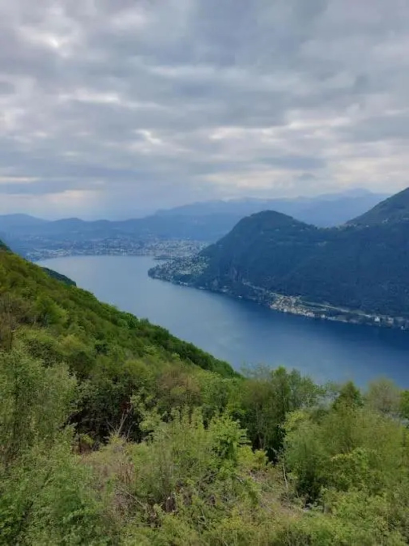 Incantevole appartamento con piscina e vista monti