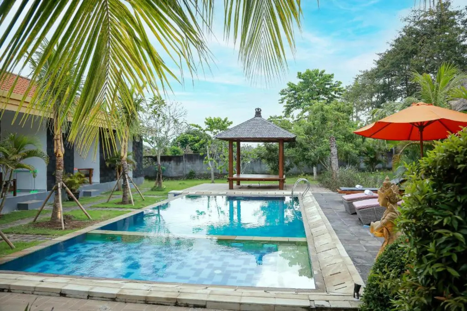 Orange Balangan Bungalow