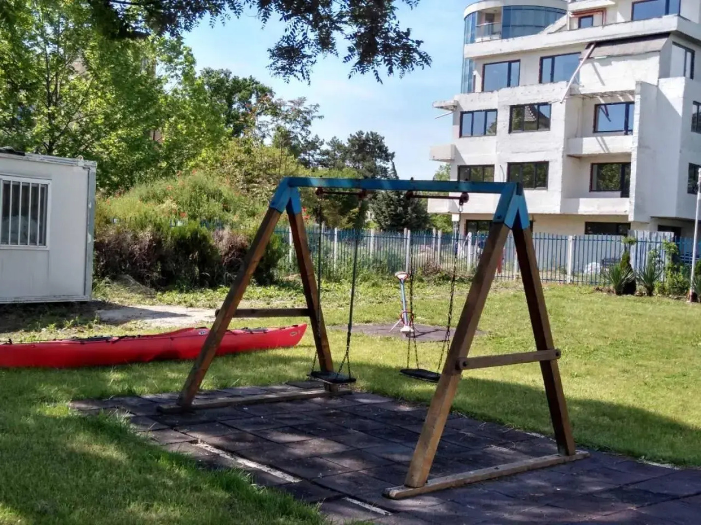 The Blue Studio ~ In a complex next to the beach