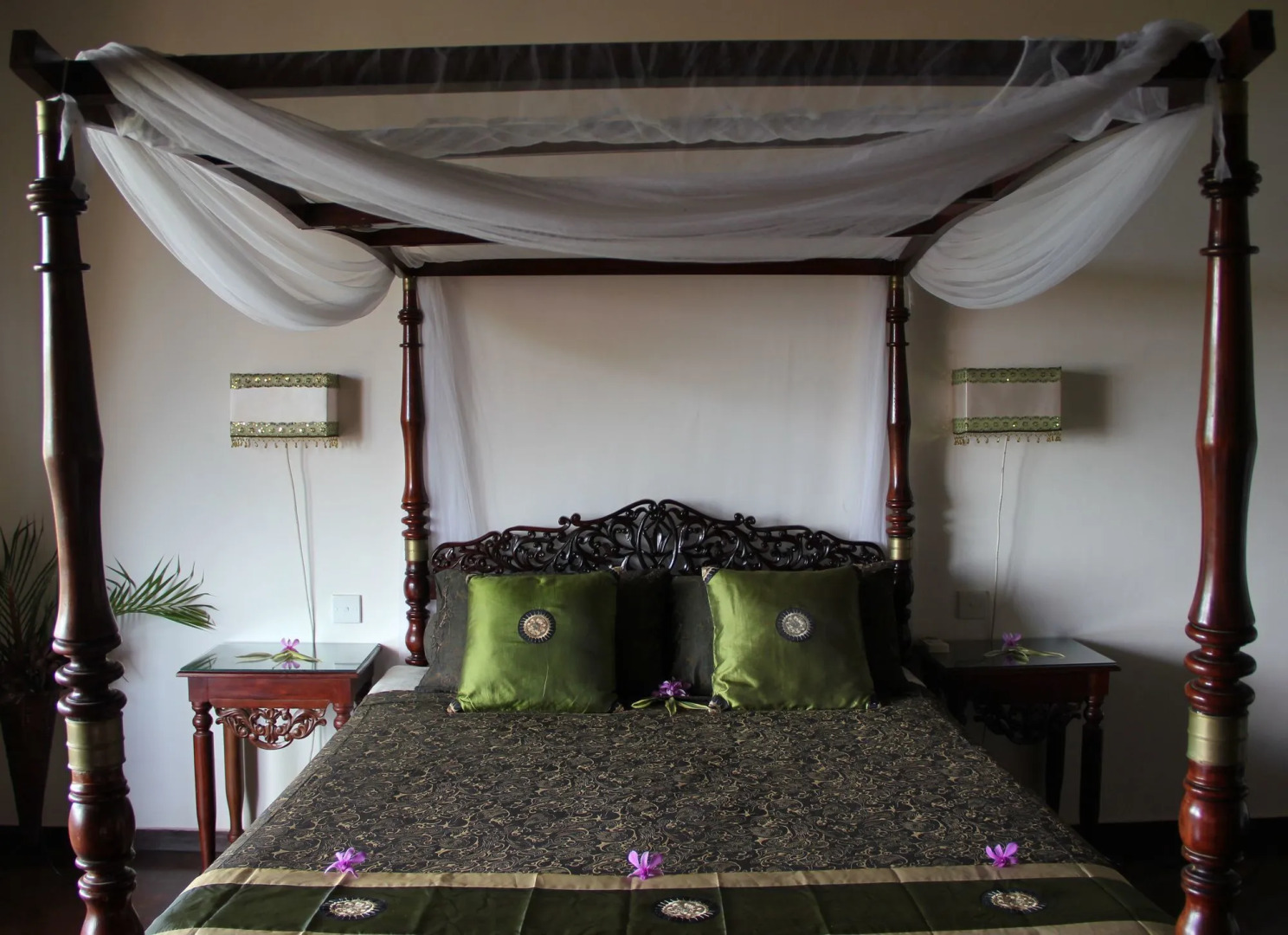 Asian Jewel Boutique Hotel