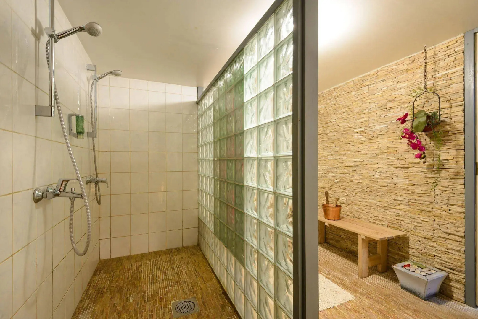 Отель Hansalinn