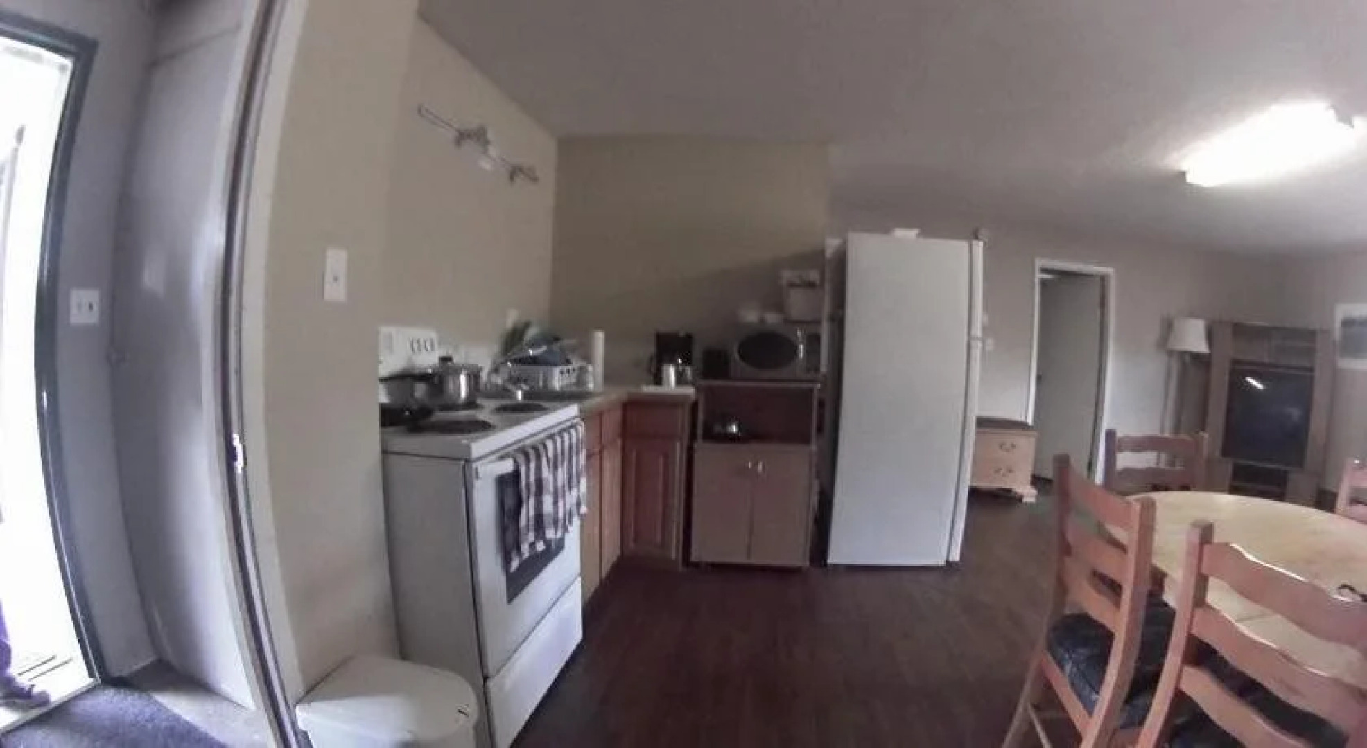 Outpost Motel & Kitchenette Suites