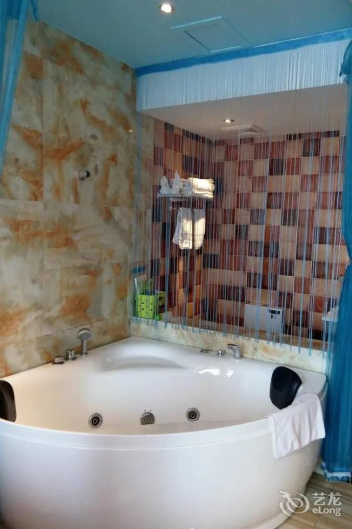 Xinyang Jin Hanting Hotel