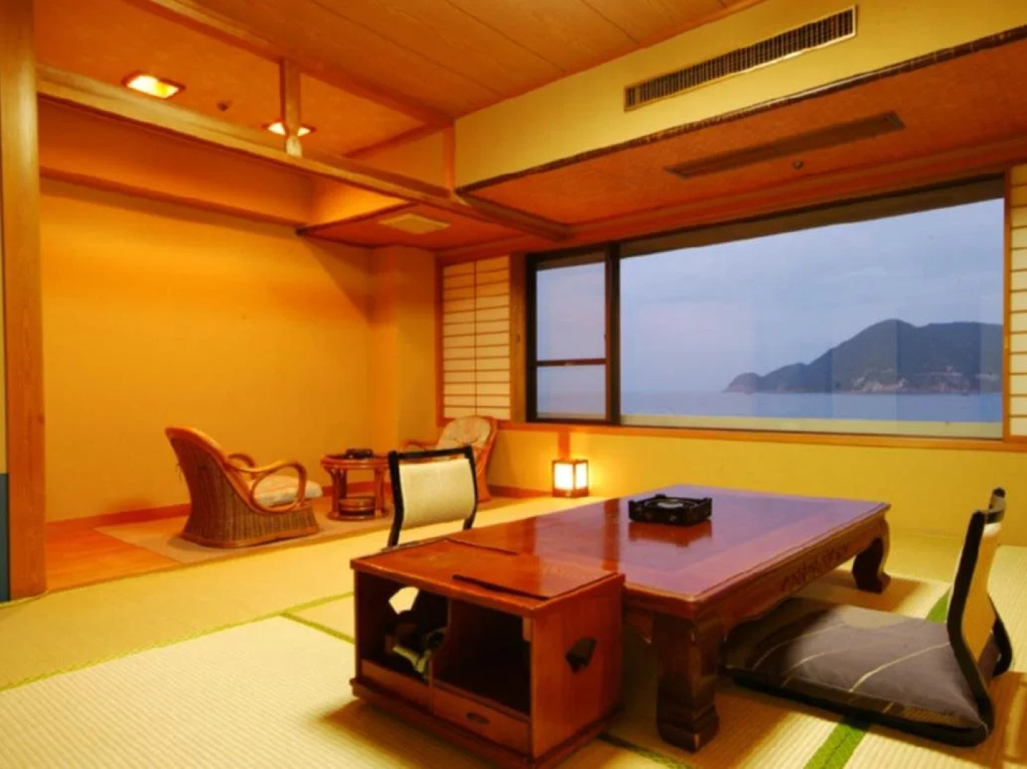 Okukinosaki Seaside Hotel