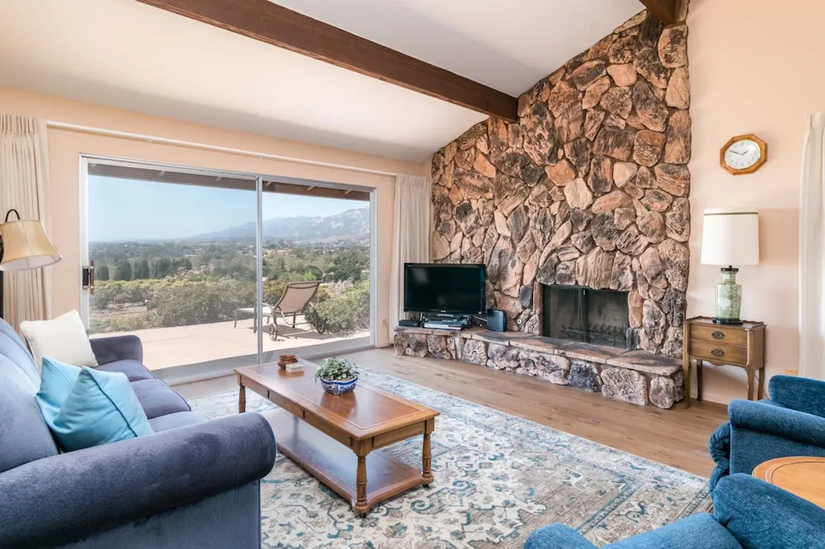 Goleta House with Ocean Views by RedAwning