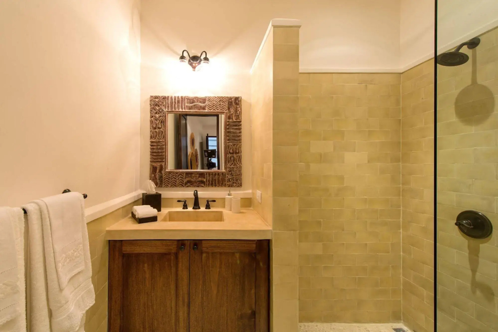 Las Catalinas Doorway