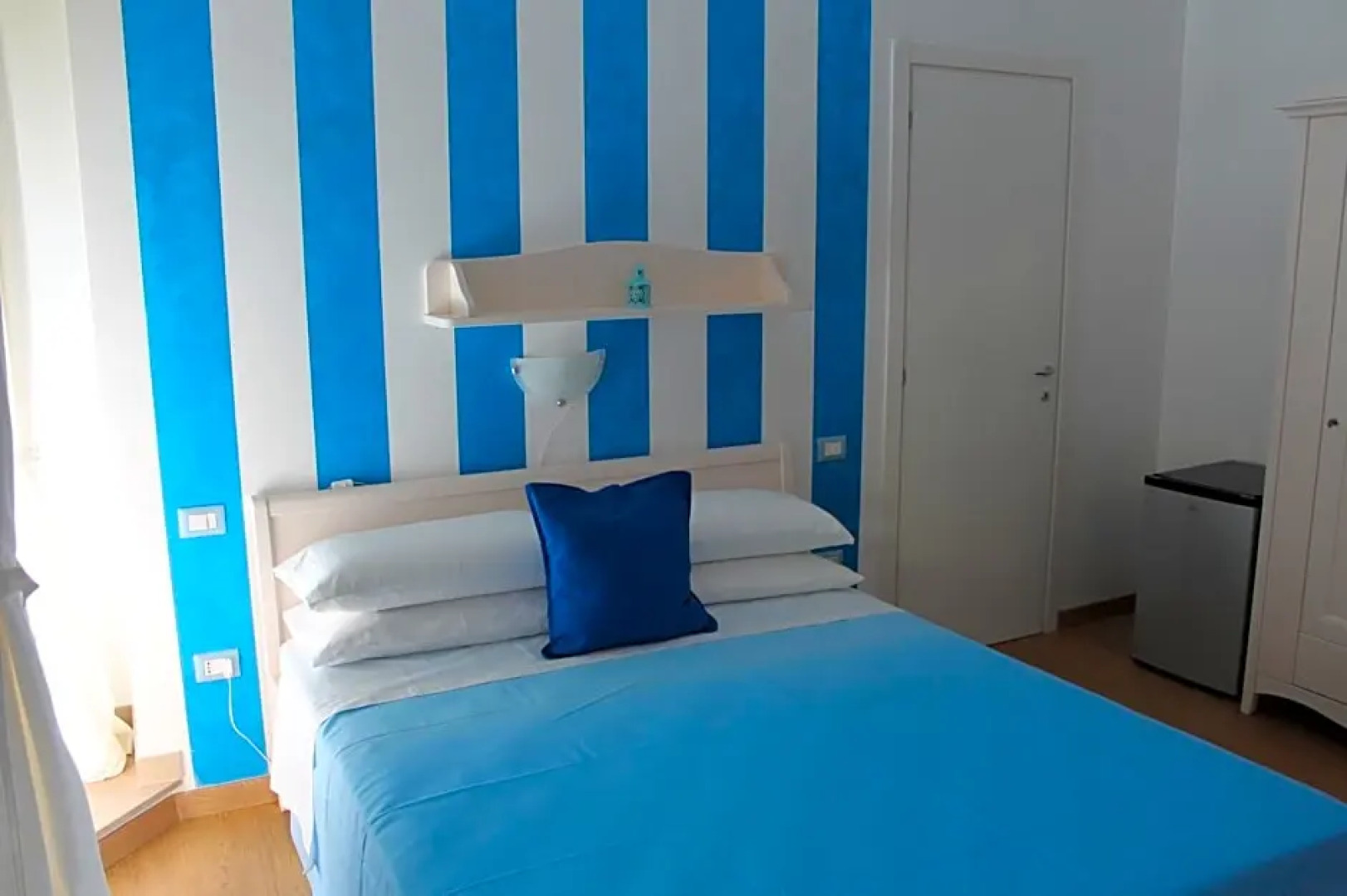 BB Una Rotonda Sul Mare