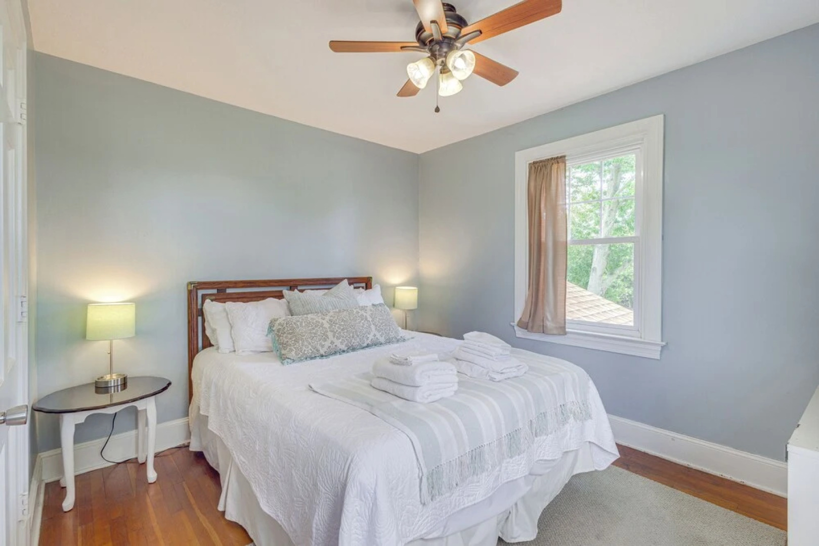 Updated Cape Charles Home ~ 2 Mi to Beachfront!