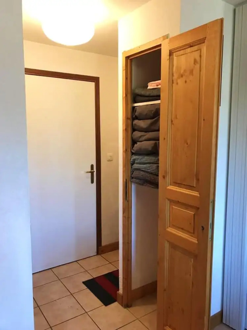 Apartment With one Bedroom in Les 2 Alpes, With Wonderful Mountain View, Furnished Terrace and Wifi - 1 km From the Slopes