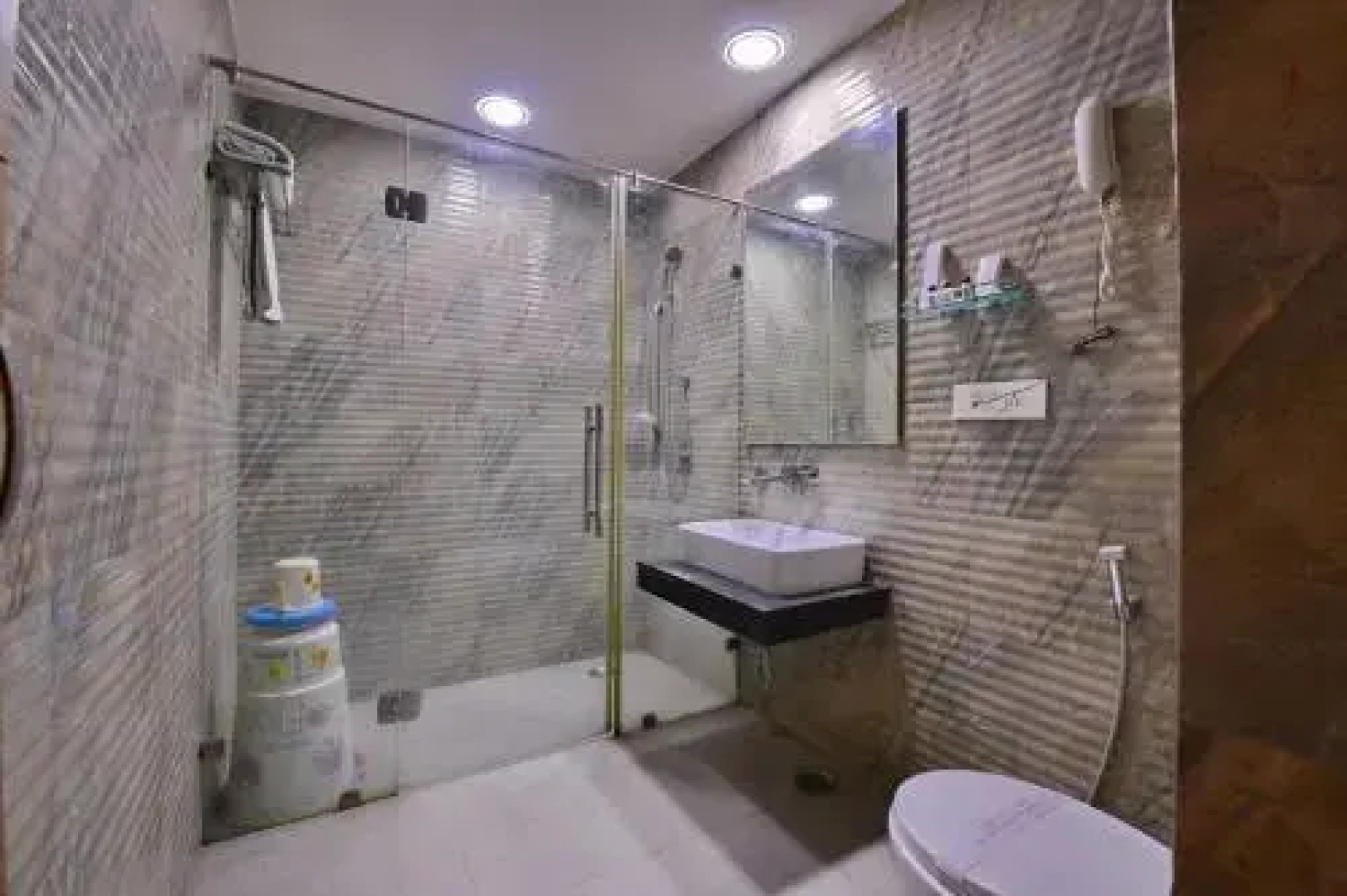 Jassons Sheesh Mahal