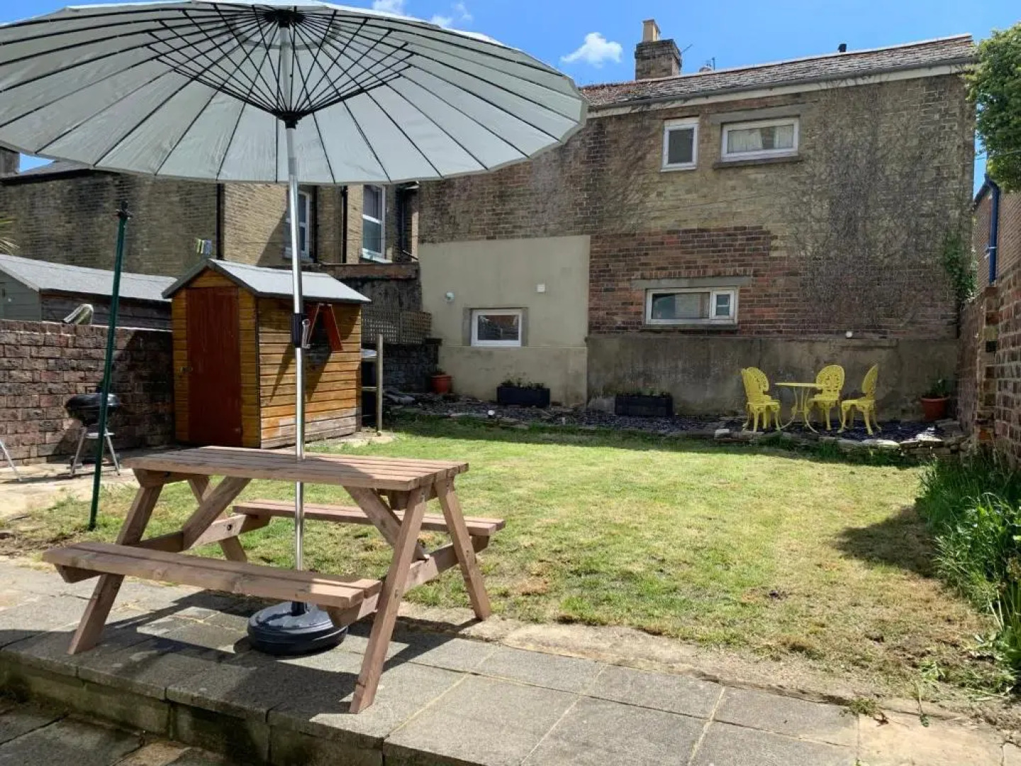 Ryde Beach Garden Apartment