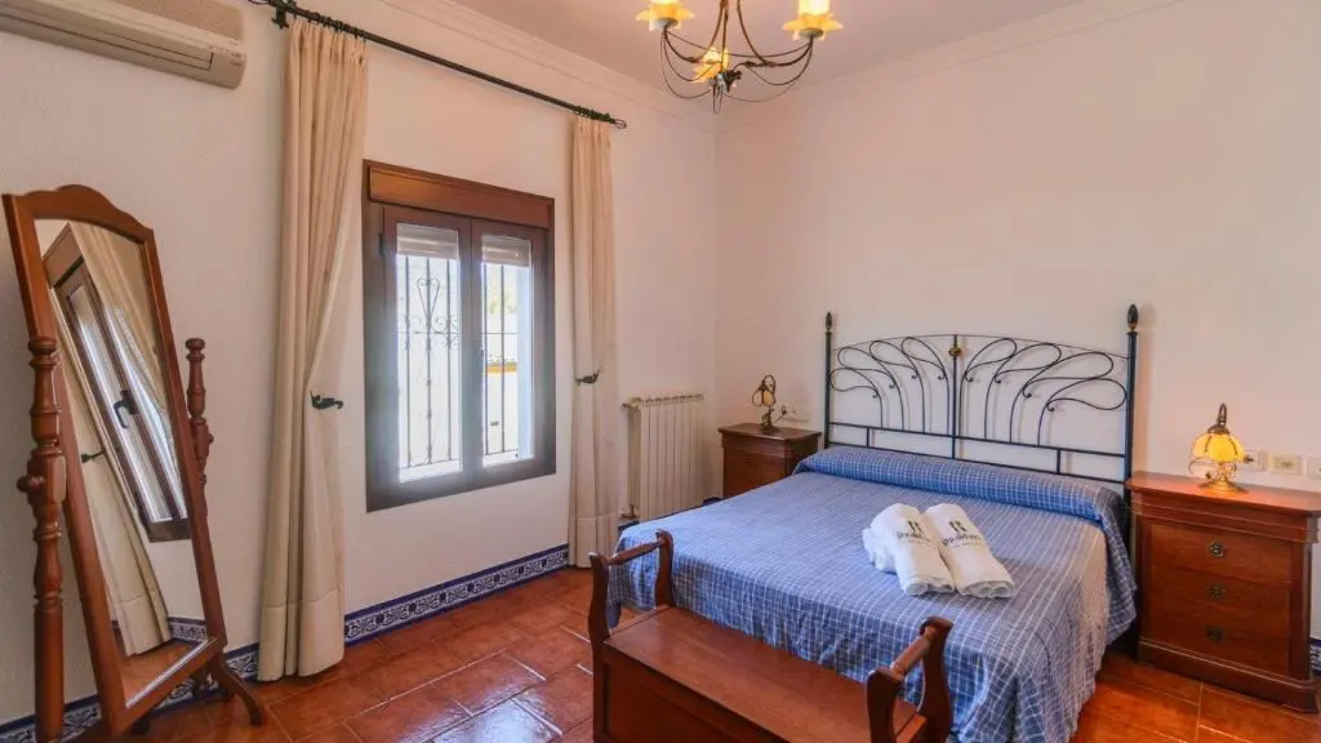 Casa El Torero El Bosque by Ruralidays