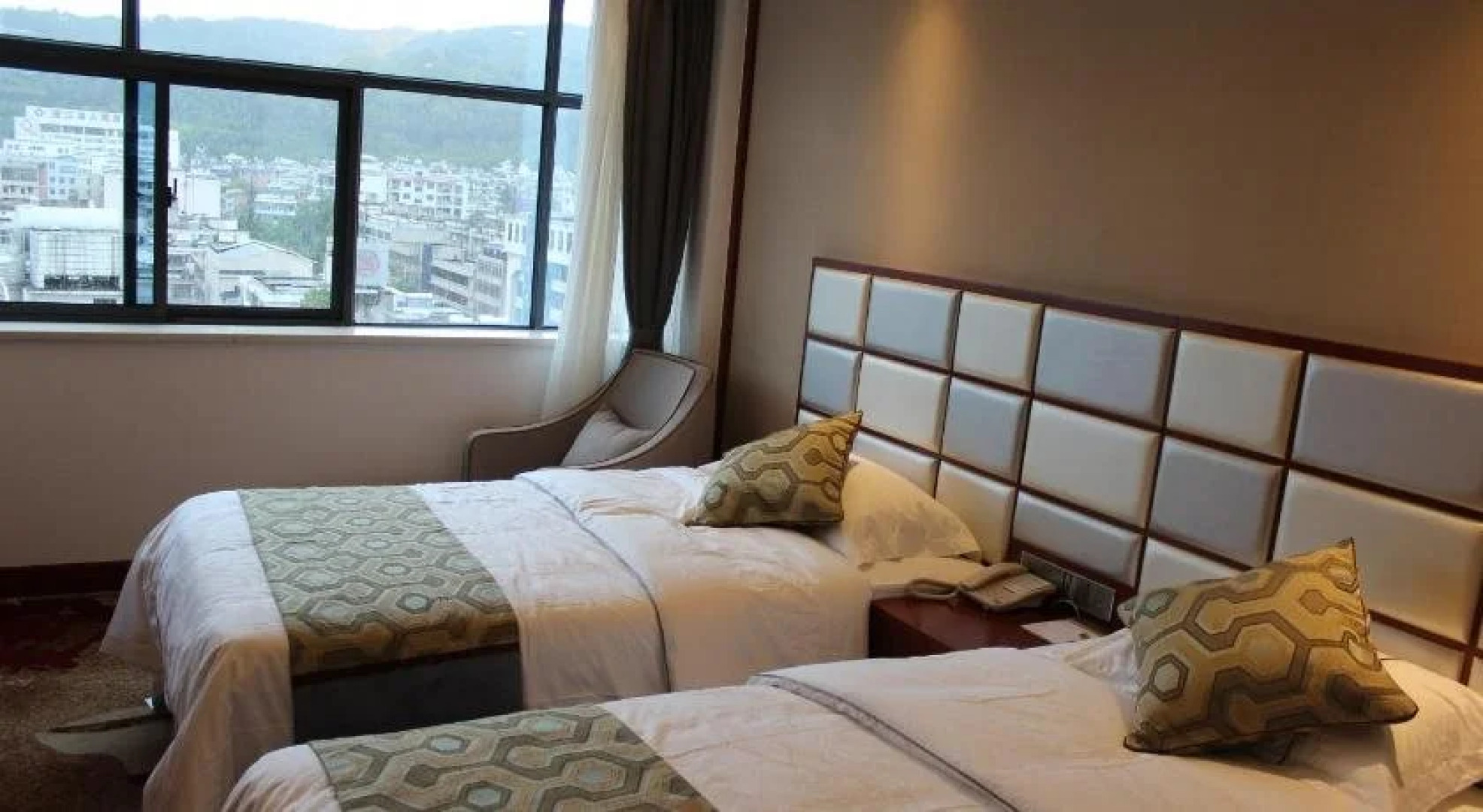 Chengjiang Manor Hotel