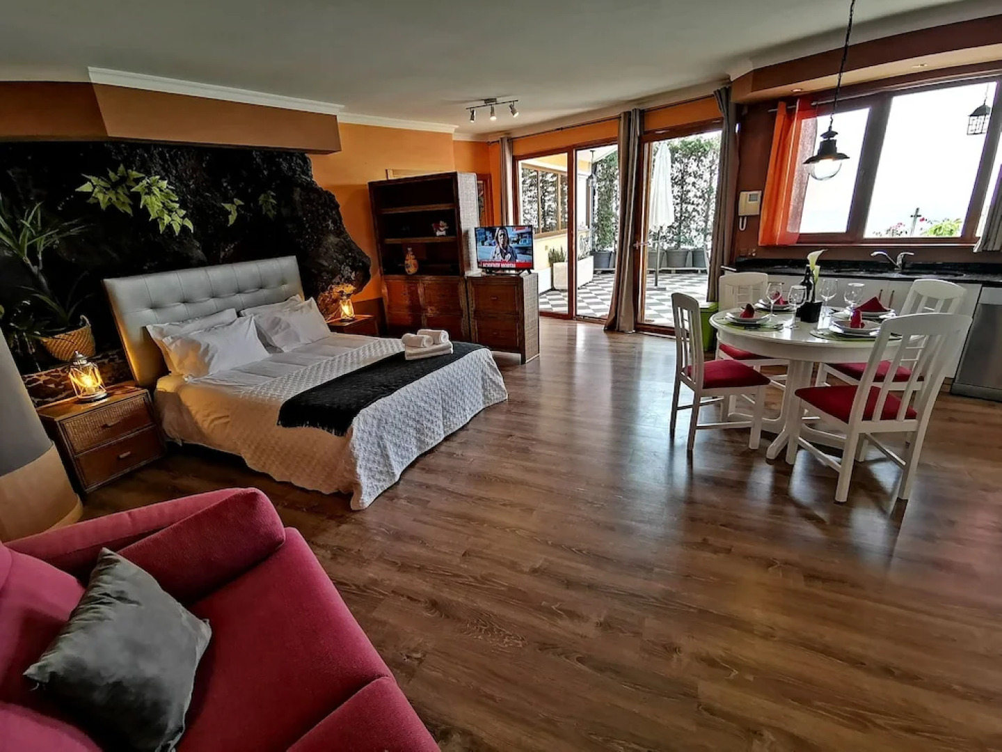 Castelo Austria - Top Floor Studio