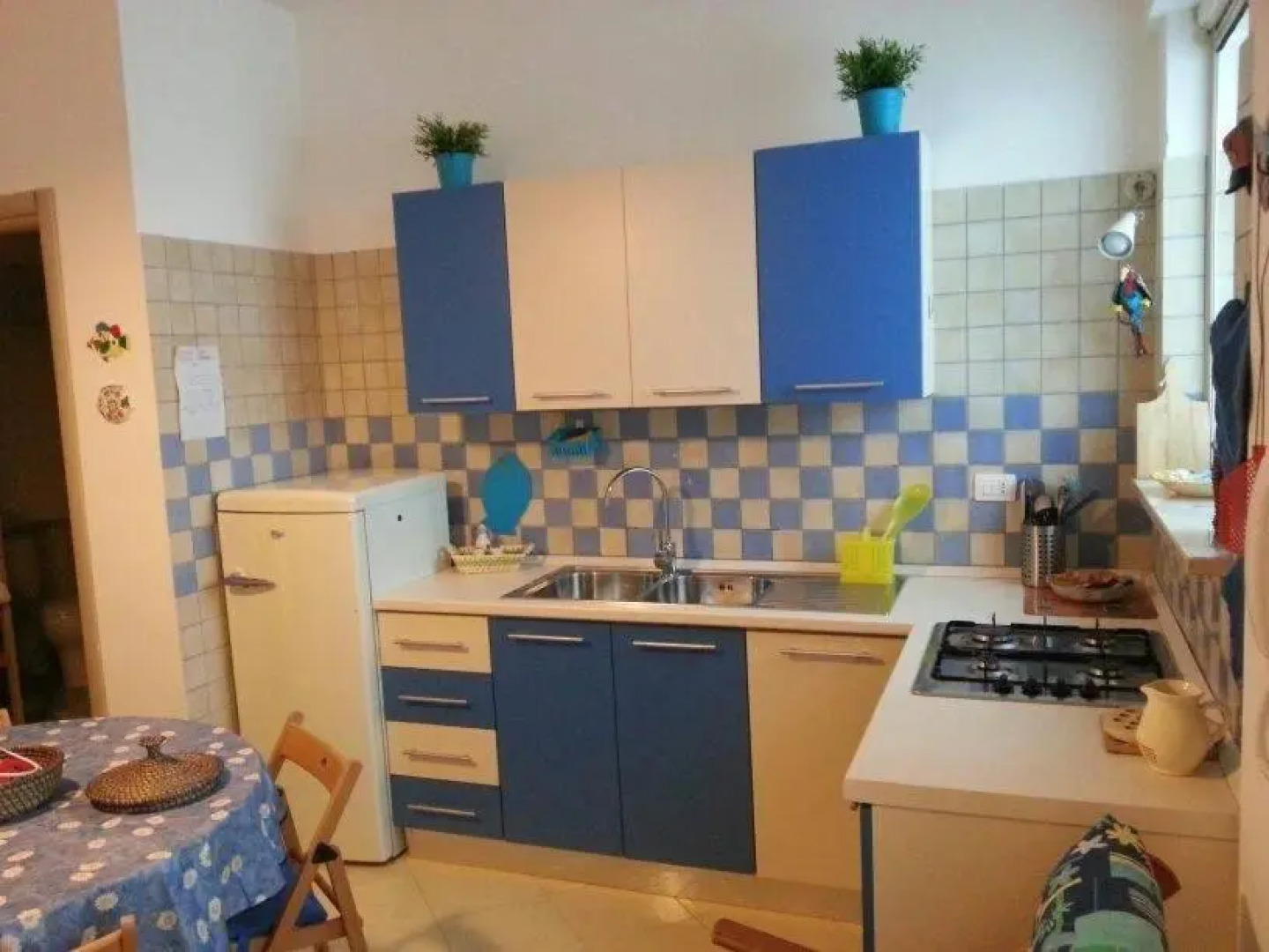 Appartamento rifinito con vista panoramica a 50 mt dal mare