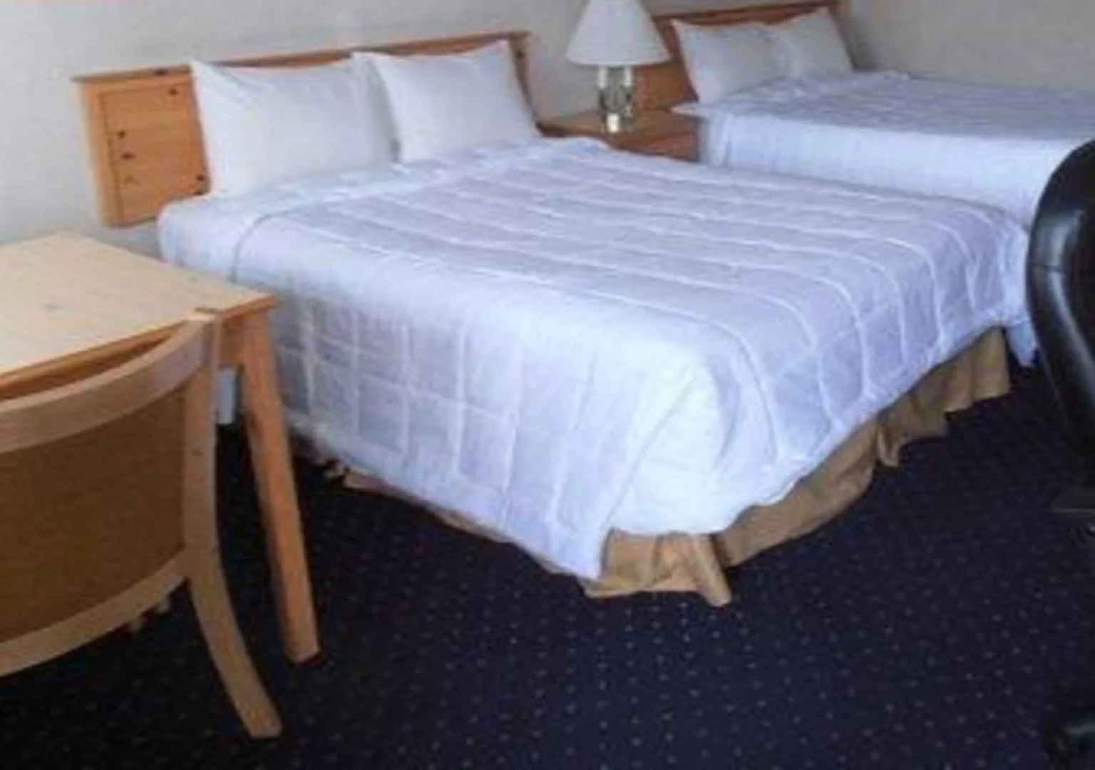 Econo Lodge Inn & Suites Central