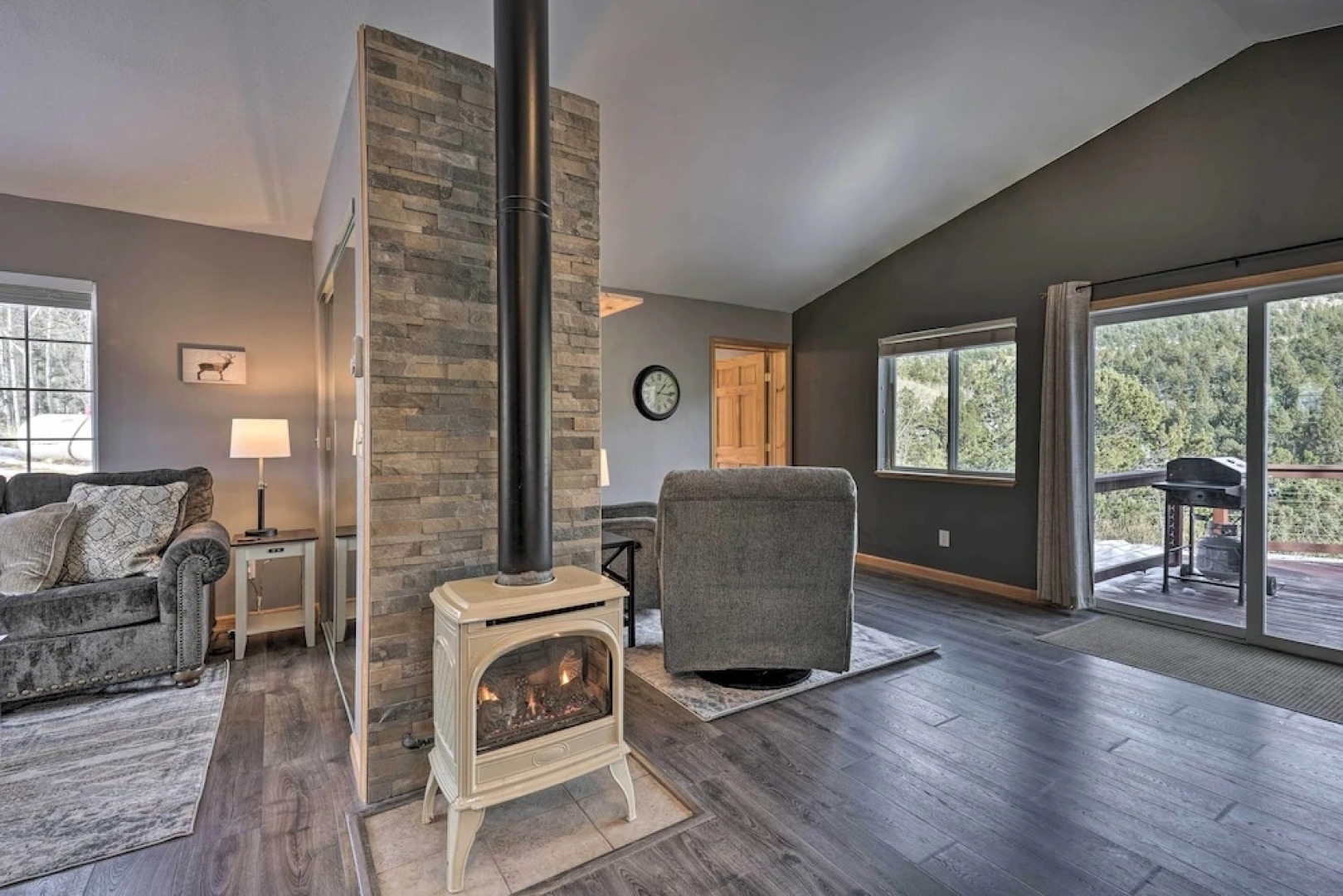 Hot Tub, Deck & Grill: Mtn-view Divide Cabin