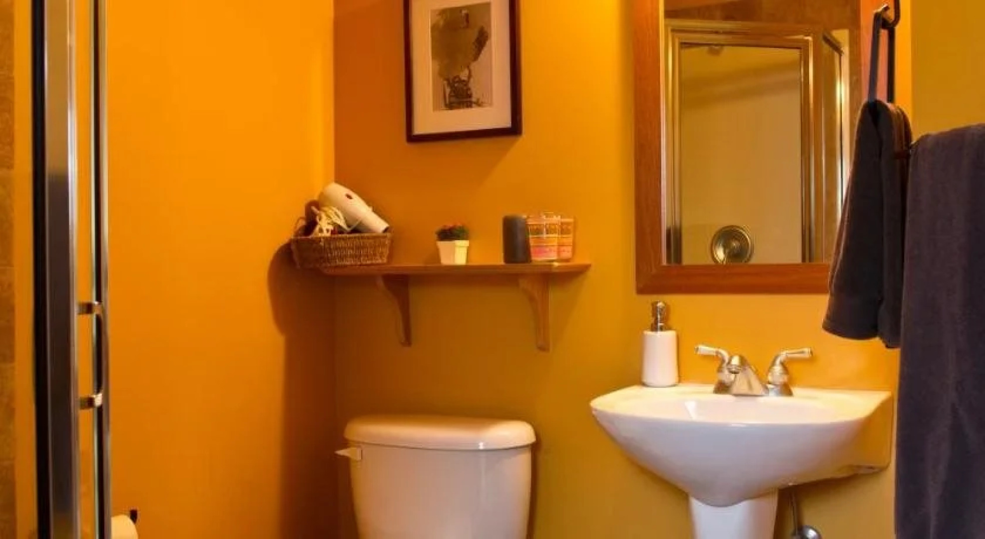 Auberge Kicking Horse Guest House