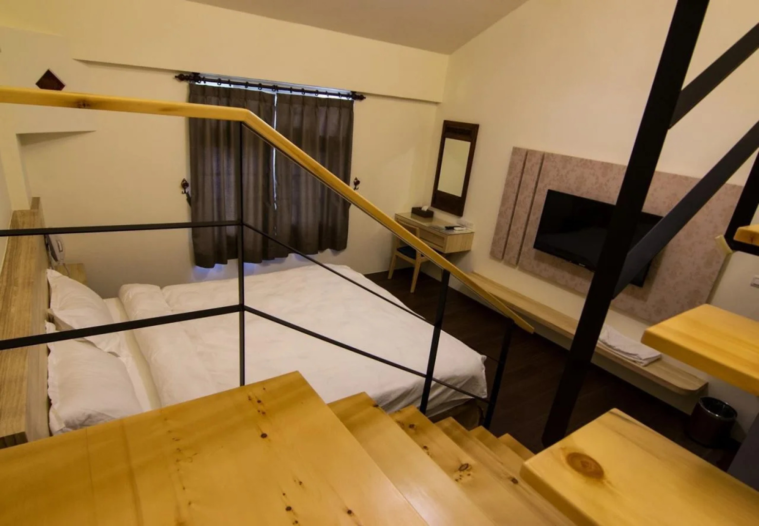 Crescent Moon Farm Bed & Breakfast