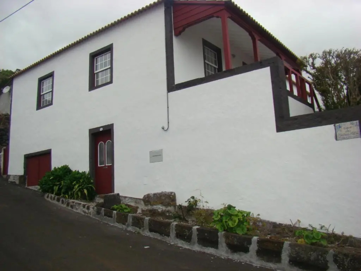 Casa das Pedras Altas
