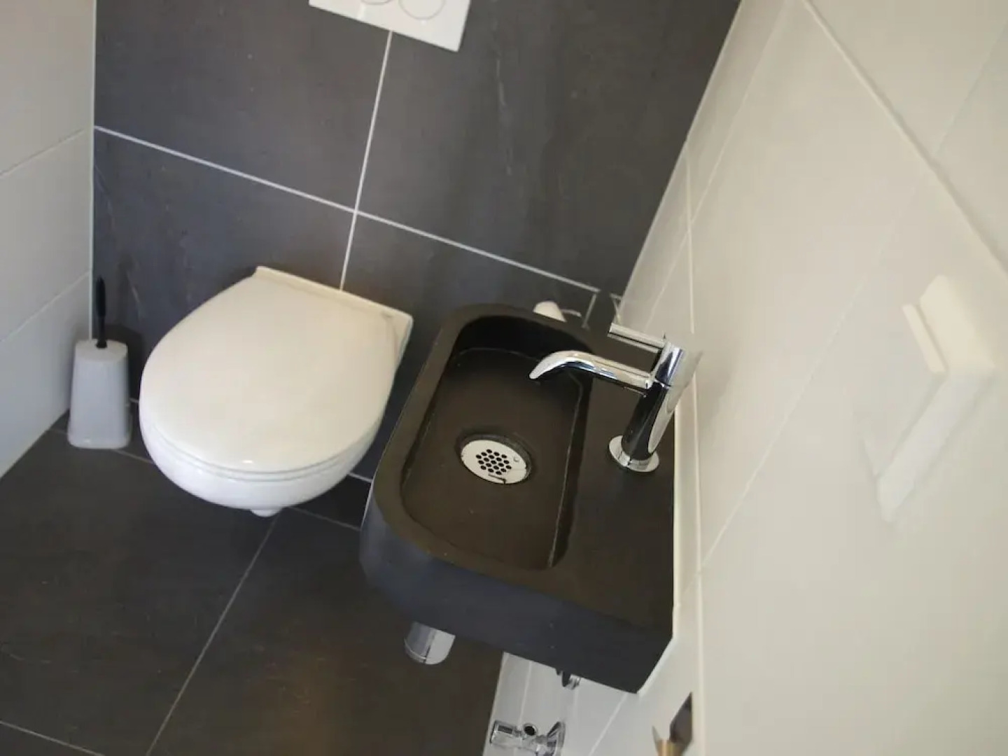 Beautiful Bungalow Near Alkmaar