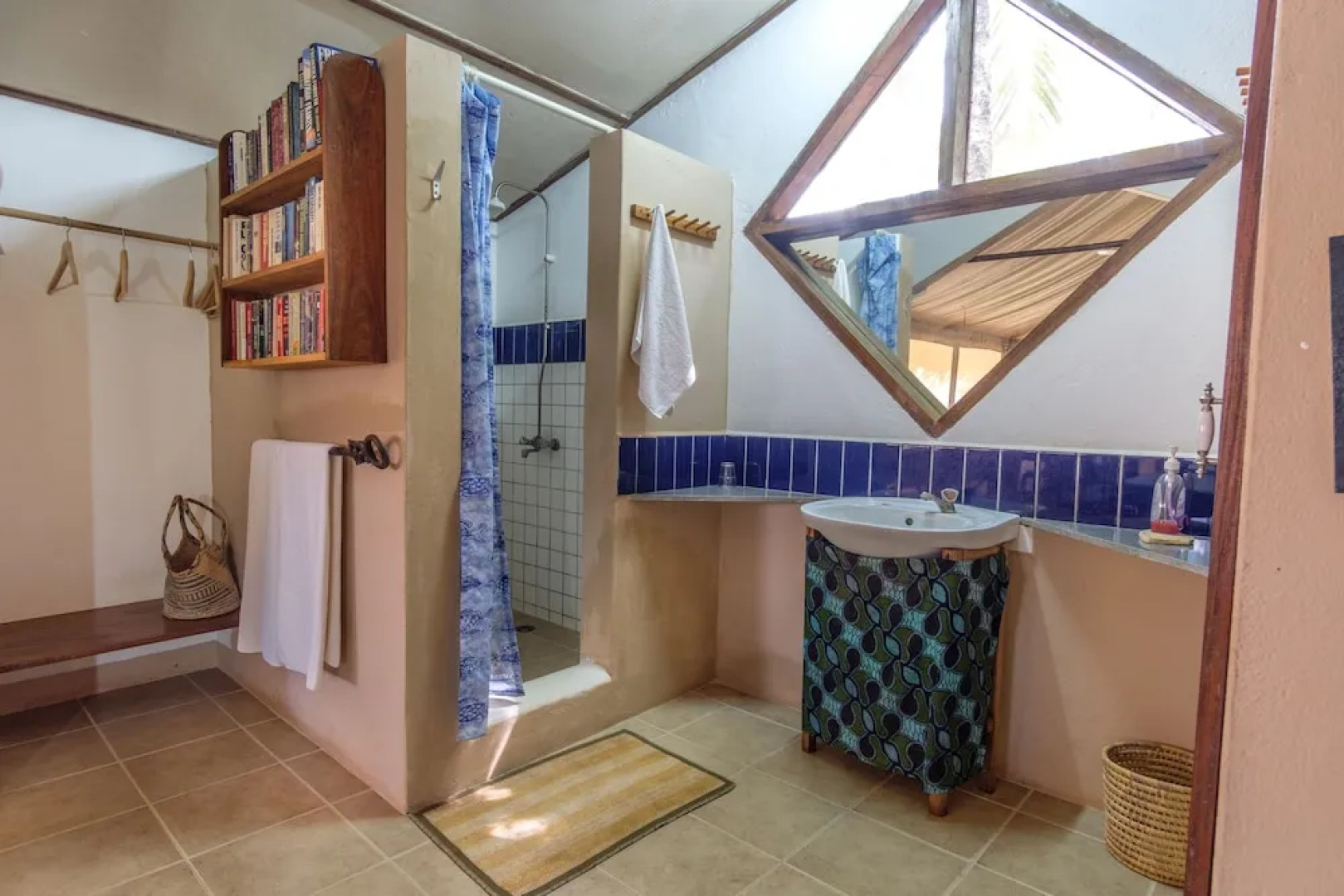 Mkoma Bay Tented Lodge