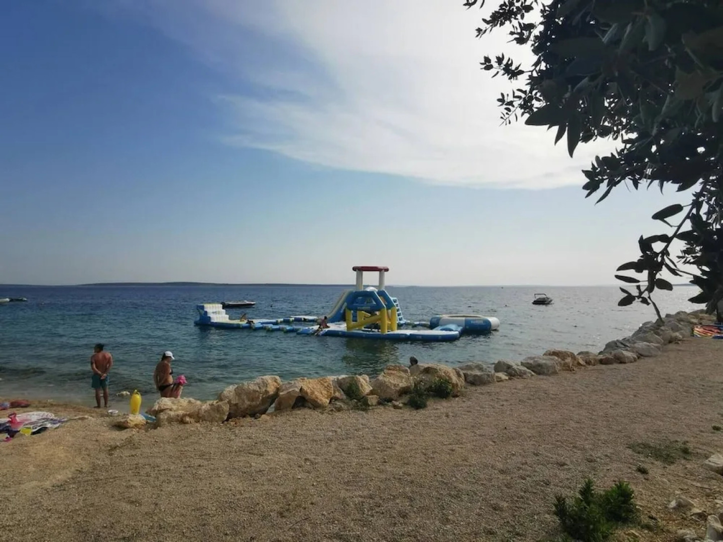 Luxurious 2-bed Appartment in Mandre With Pool