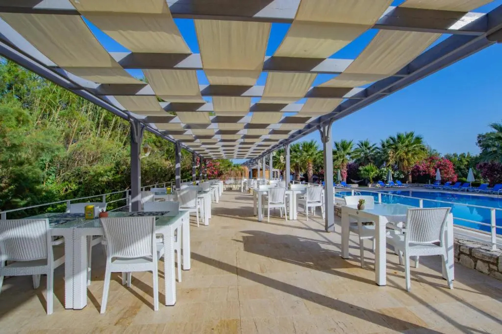 Ladonia Hotels Zemda