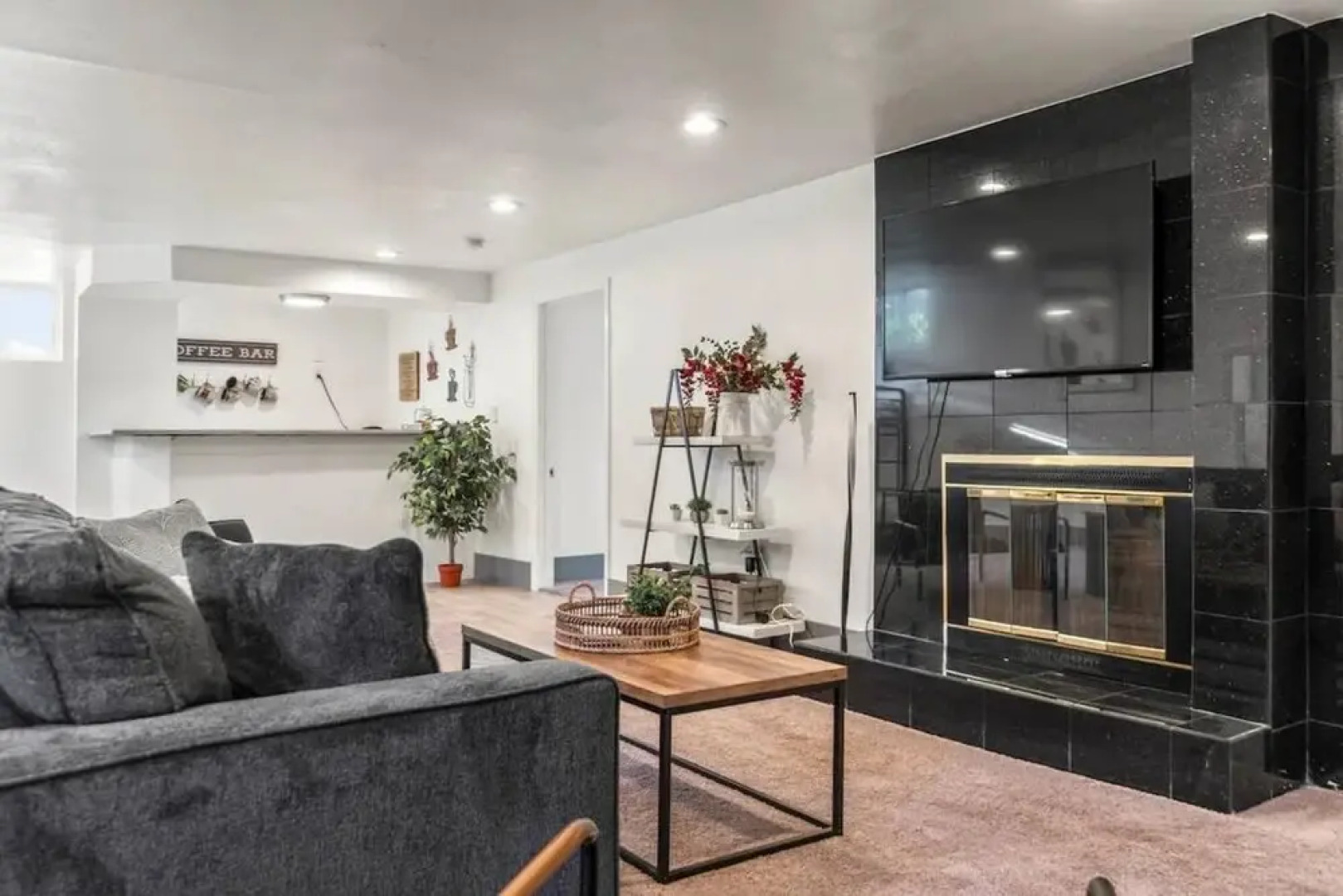 Retreat in Vibrant Westminster 4BR Hot Tub