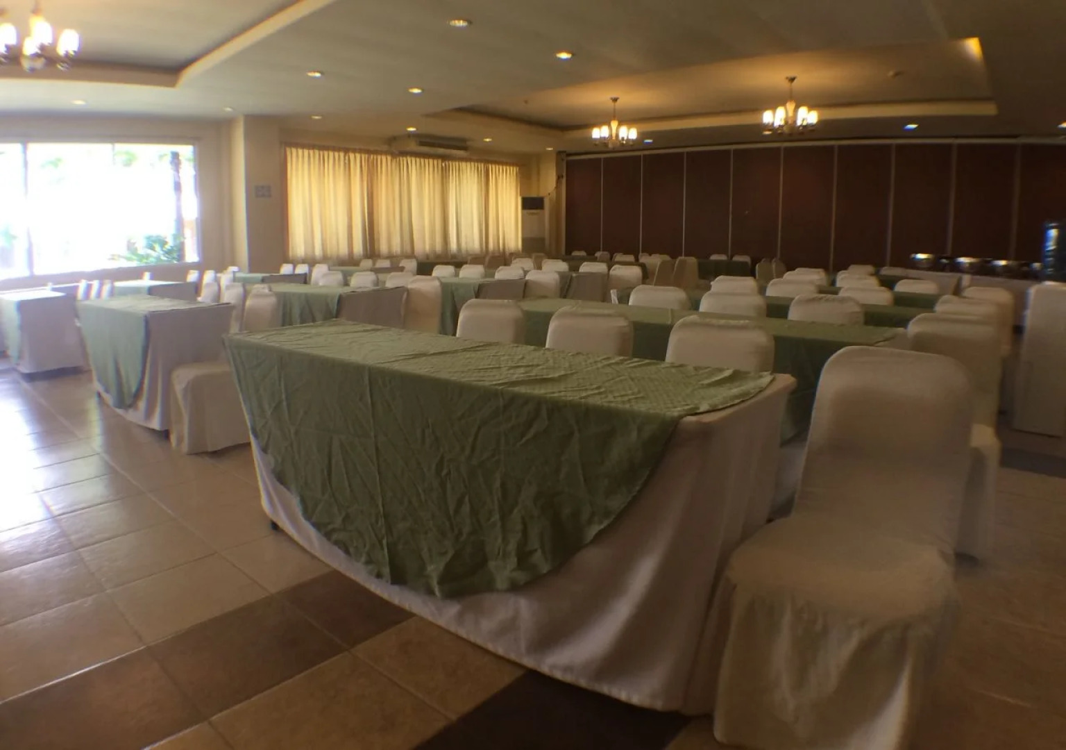 Subic Holiday Villas