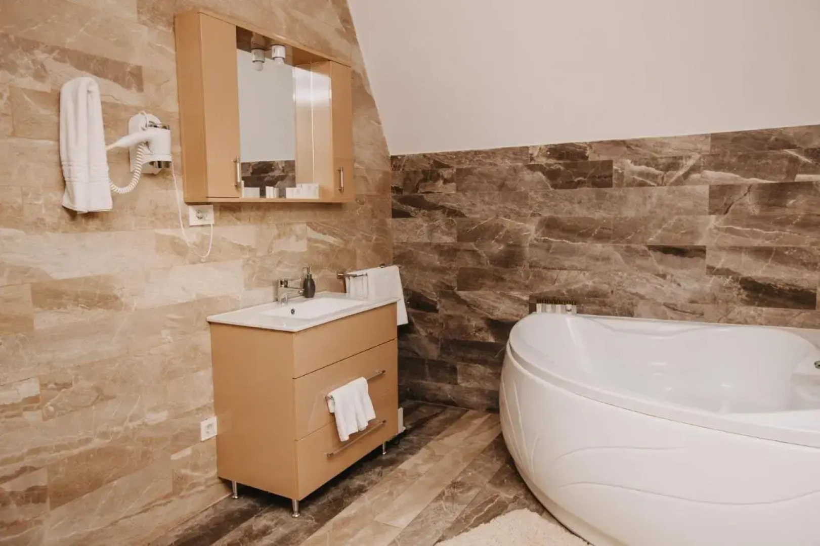 Wonderland Cluj Resort