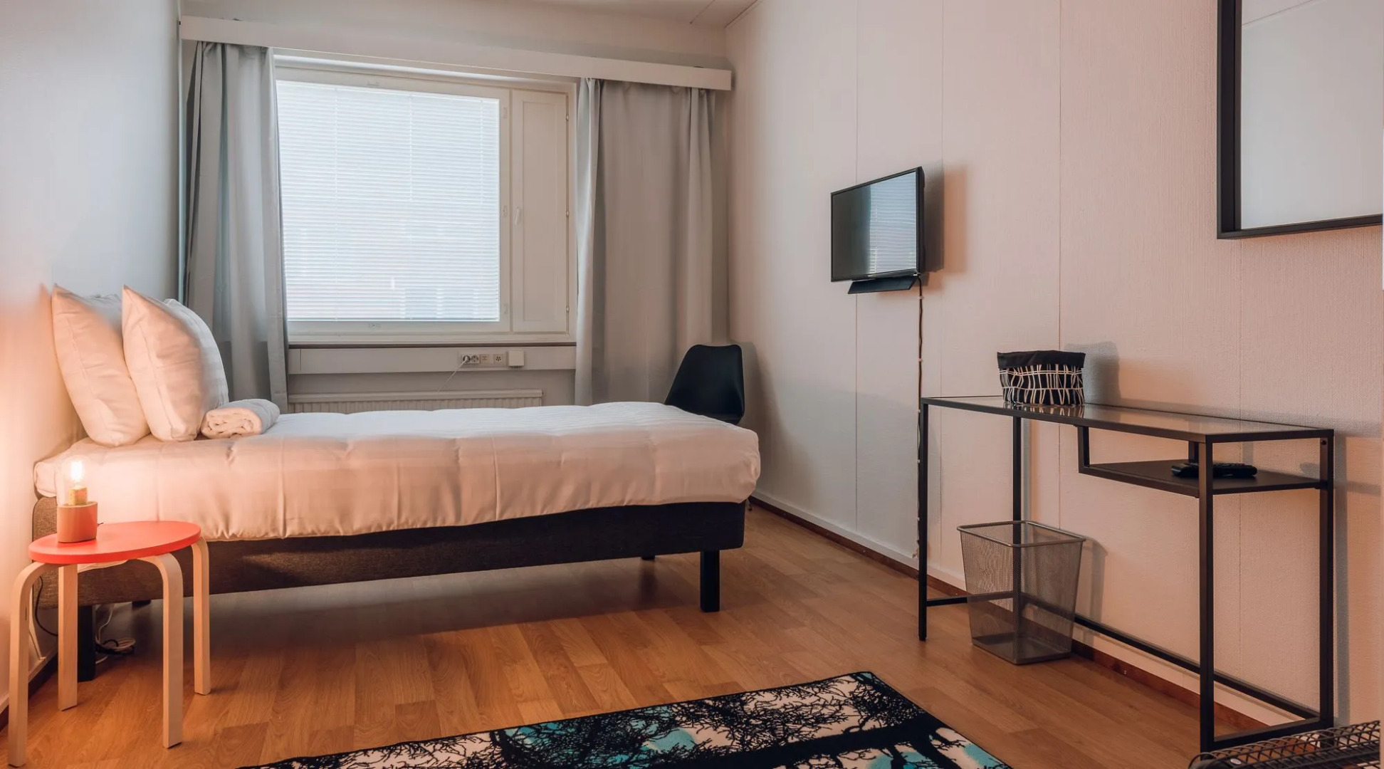 The Rooms Airport - 20Rooms