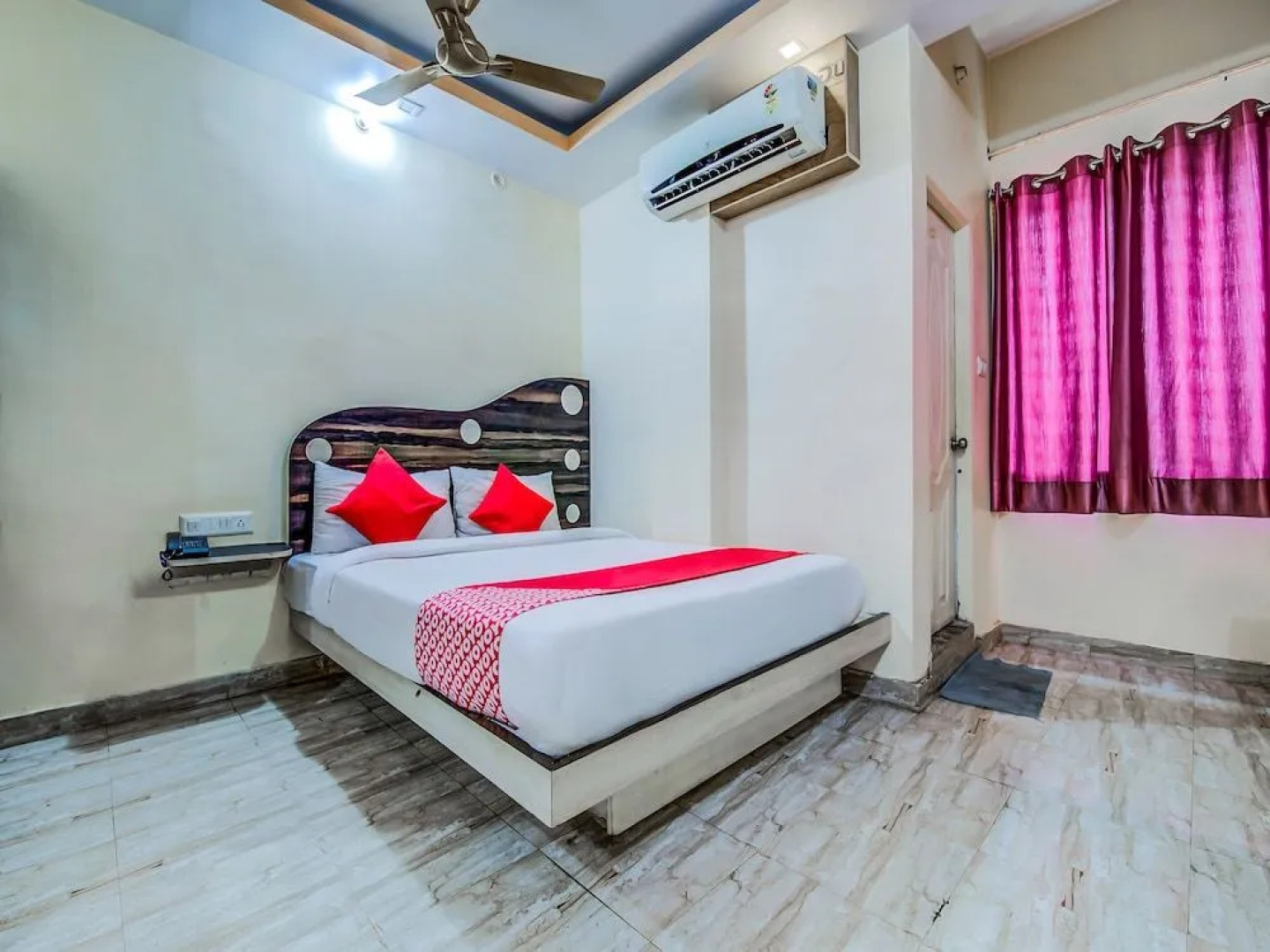 OYO 18873 Hotel Comfort