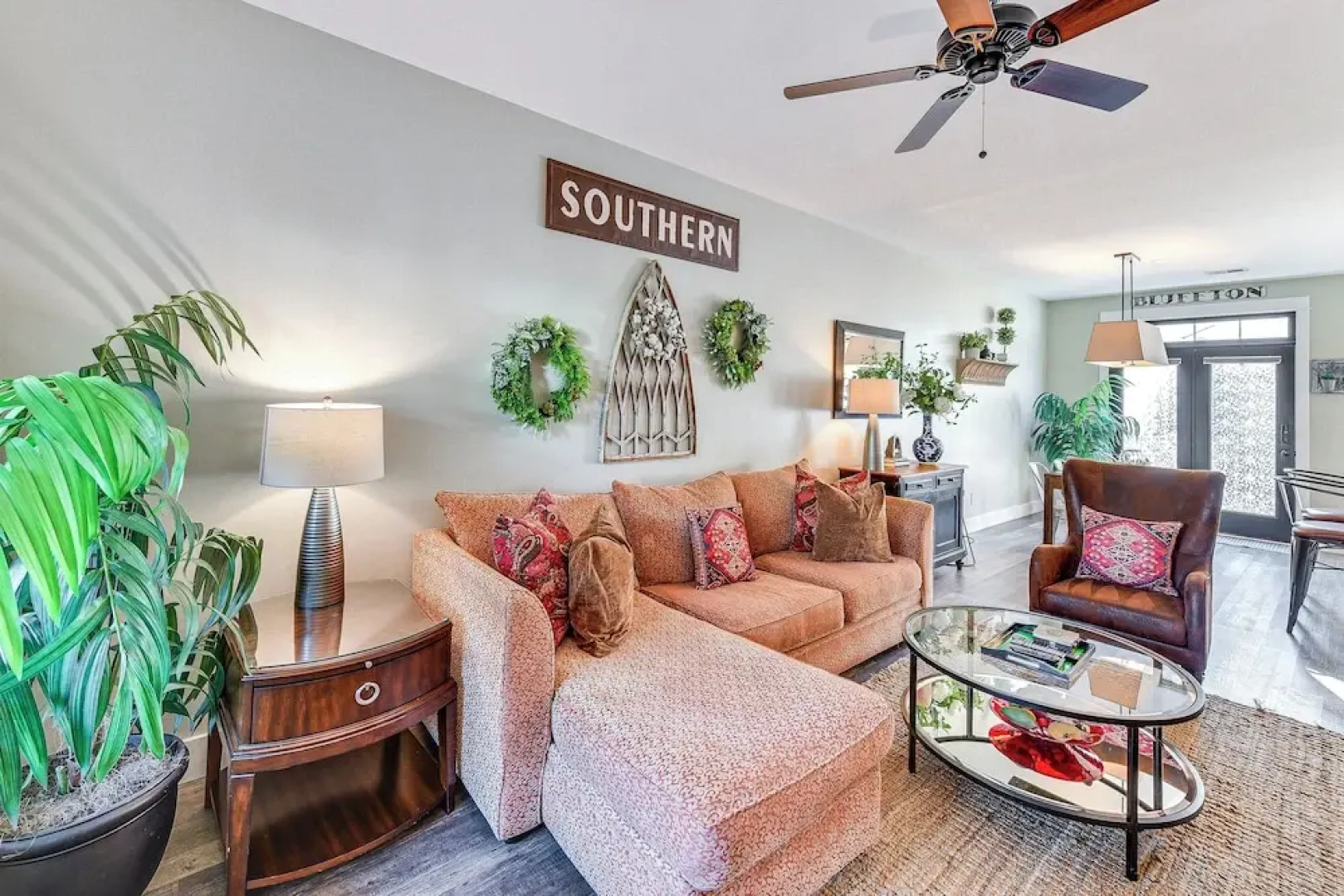 1 Mi to Old Town: Cheerful Bluffton Townhome!